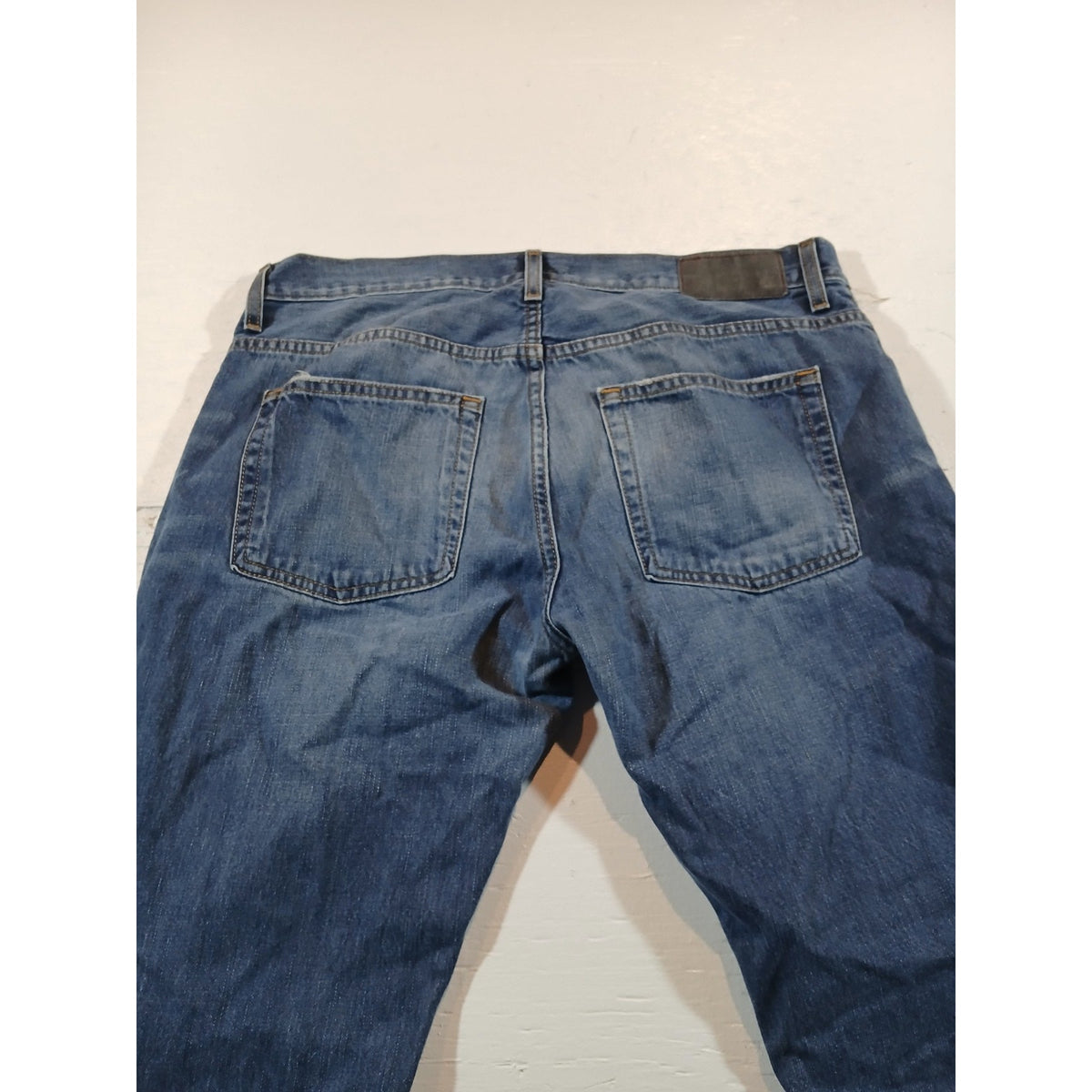 Adam Levine (34x30) Men's Relaxed Straight Blue Denim Jeans