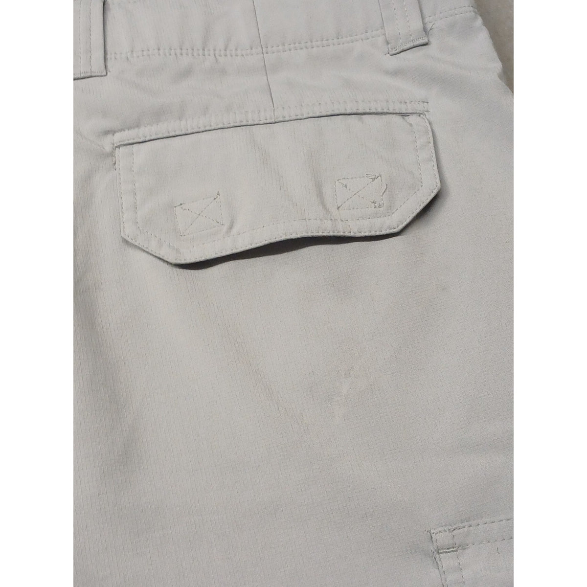 Roundtree & Yorke (36) Gray Perfromance Dri-Fit Cargo Shorts