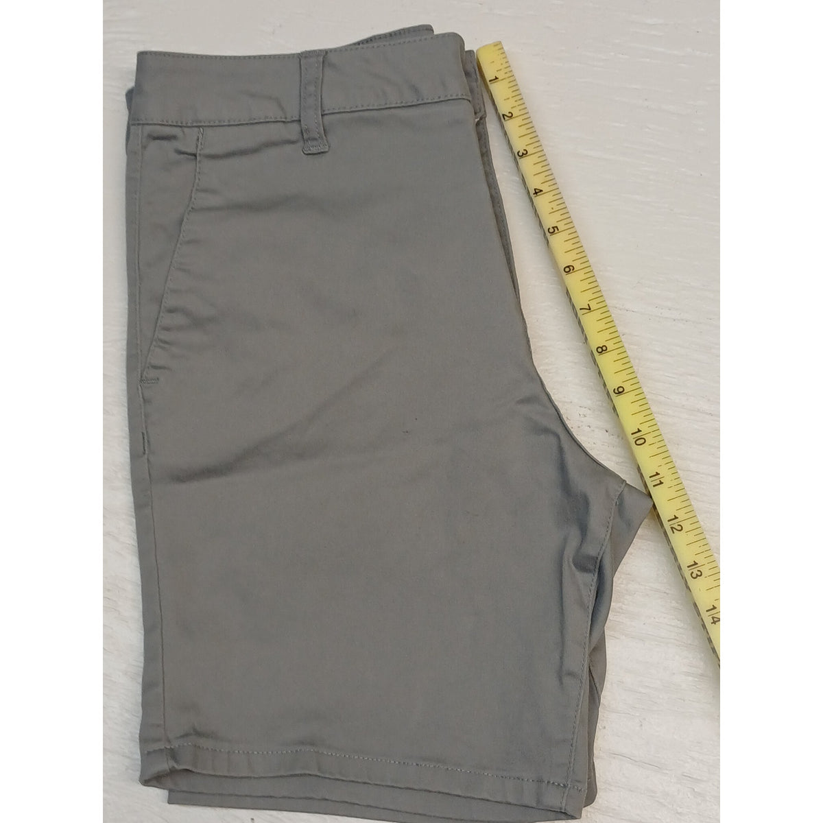 RSQ (30) Gray Casual Skater Chino Khaki Shorts
