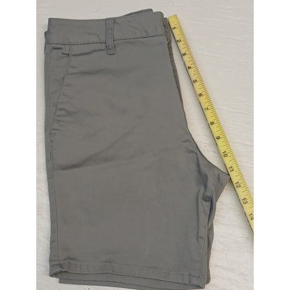 RSQ (30) Gray Casual Skater Chino Khaki Shorts