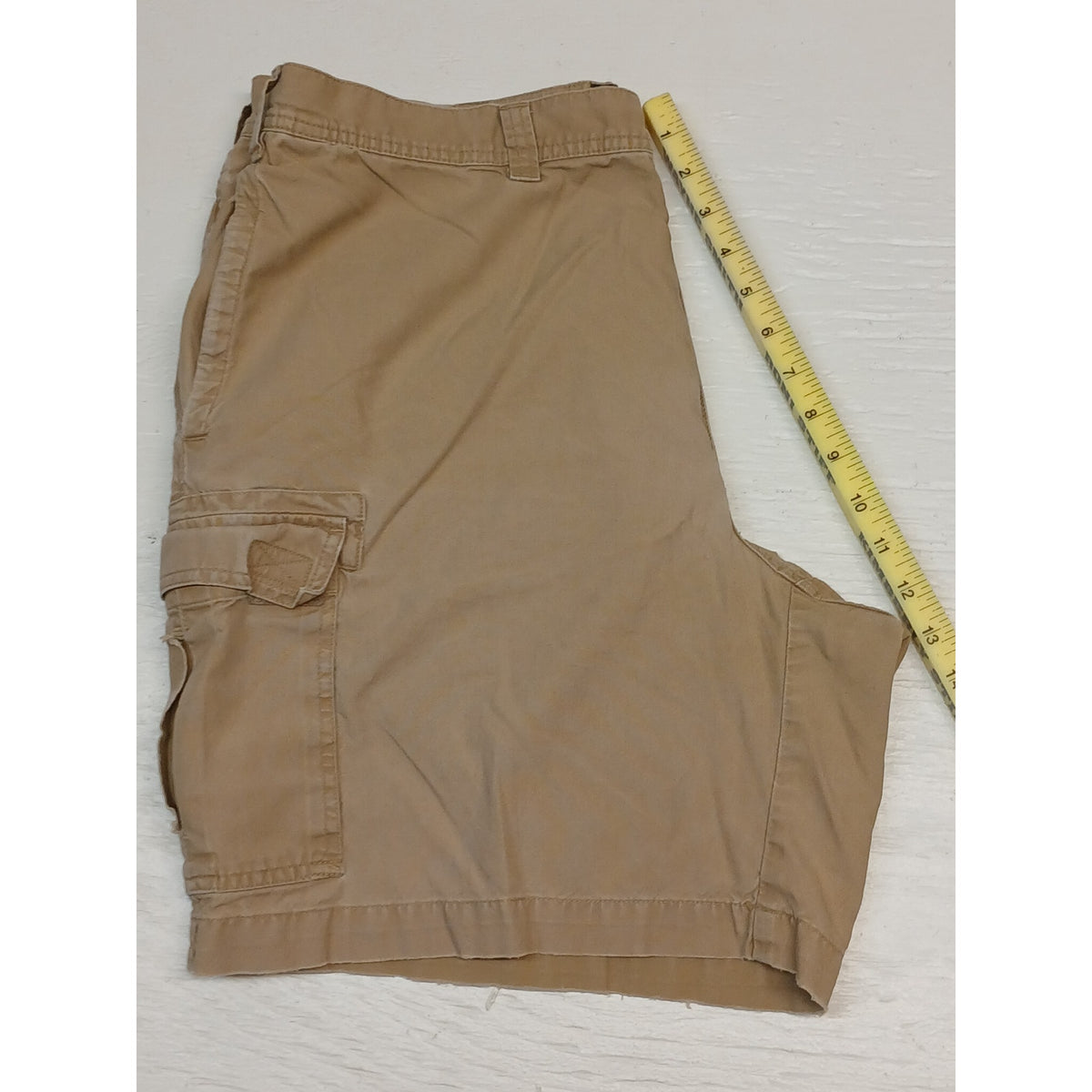 Eddie Bauer (36) Tan Cargo Style Khaki Dress Shorts
