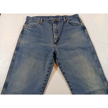 Wrangler (38 X 34) Men's Straight Leg Blue Denim Jeans