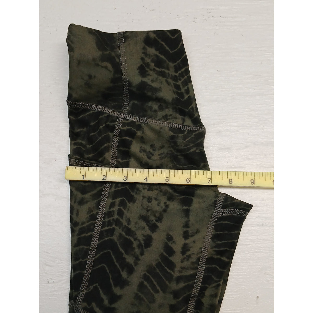 Evolution & Creation (S) Camo High Rise Athletic Leggings