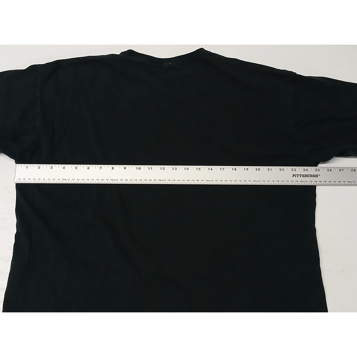 Carlos Santana (25x27) Black Short Sleeve Crew Neck TShirt