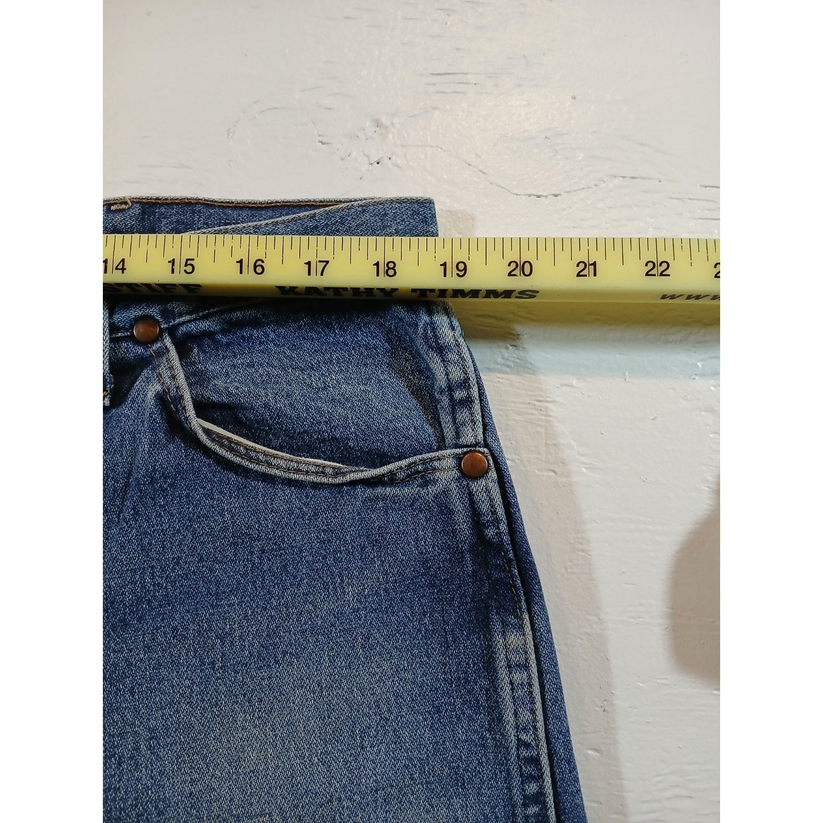 Wrangler (38 X 34) Men's Straight Leg Blue Denim Jeans