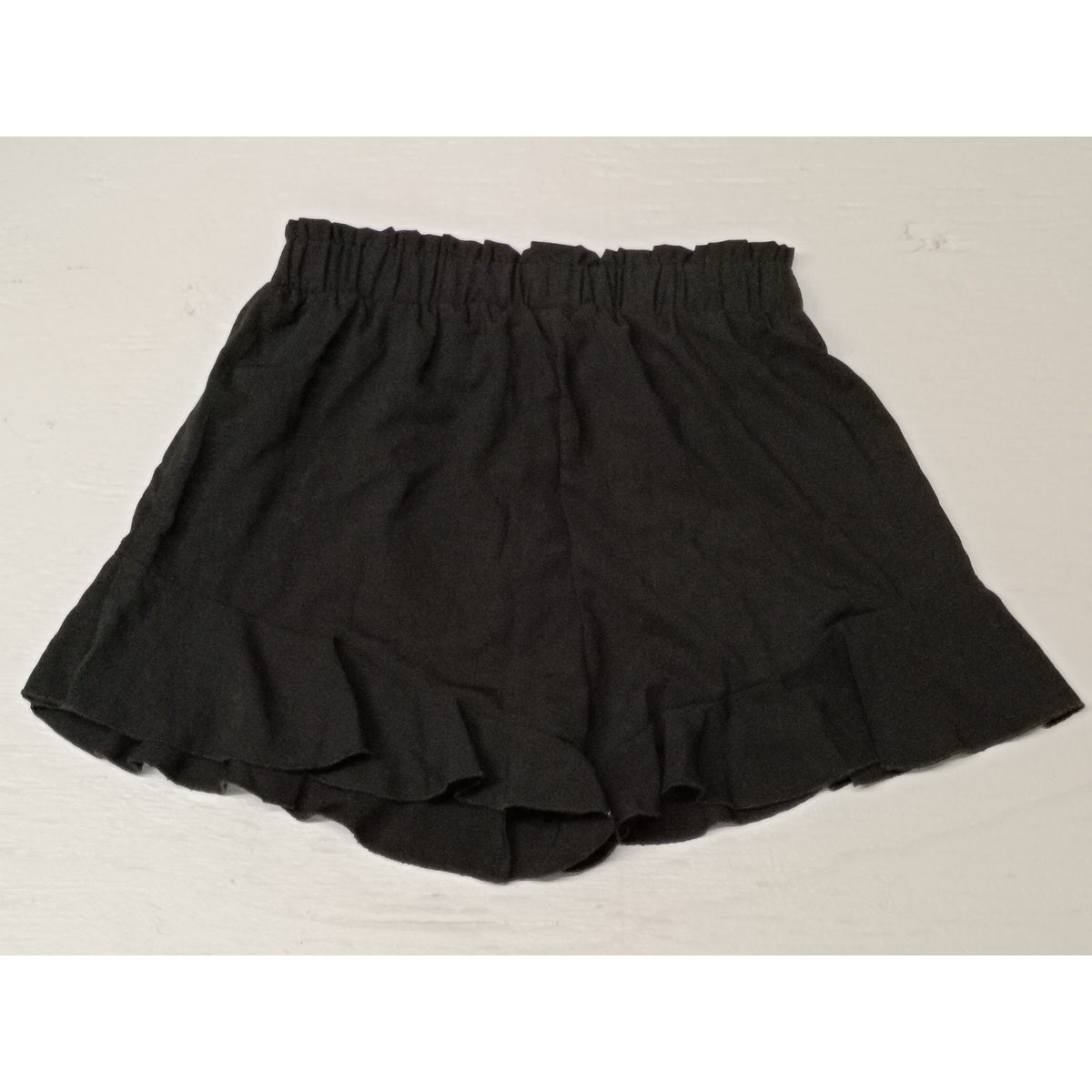 Shein (Petite Medium) Black Ruffle Hem Shorts