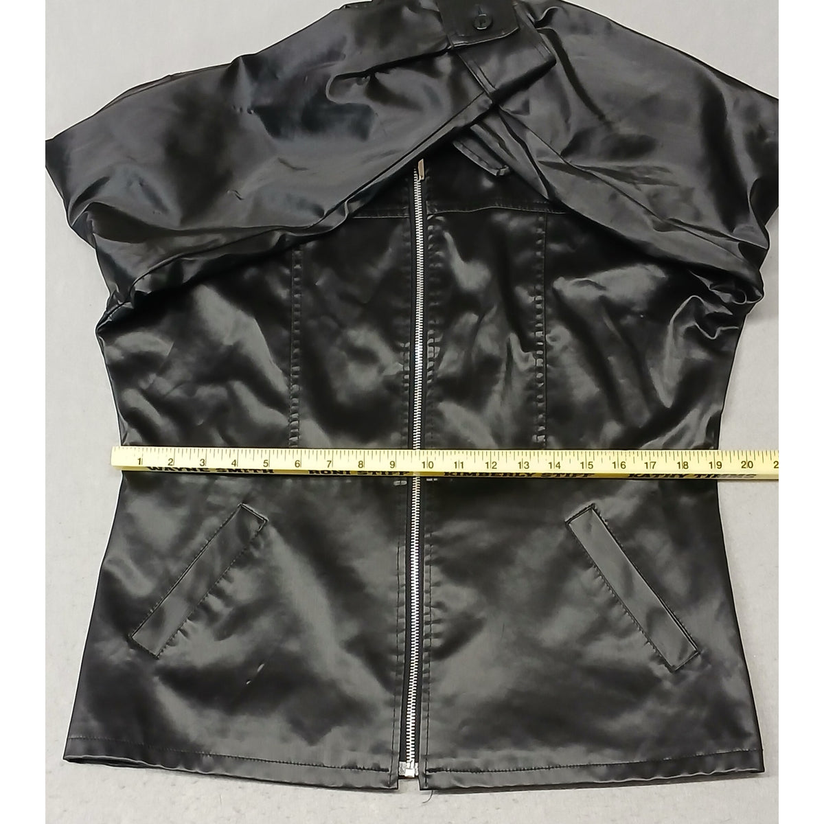 RAVE (Large) Women's 90's Black Faux Leather Zip Jacket