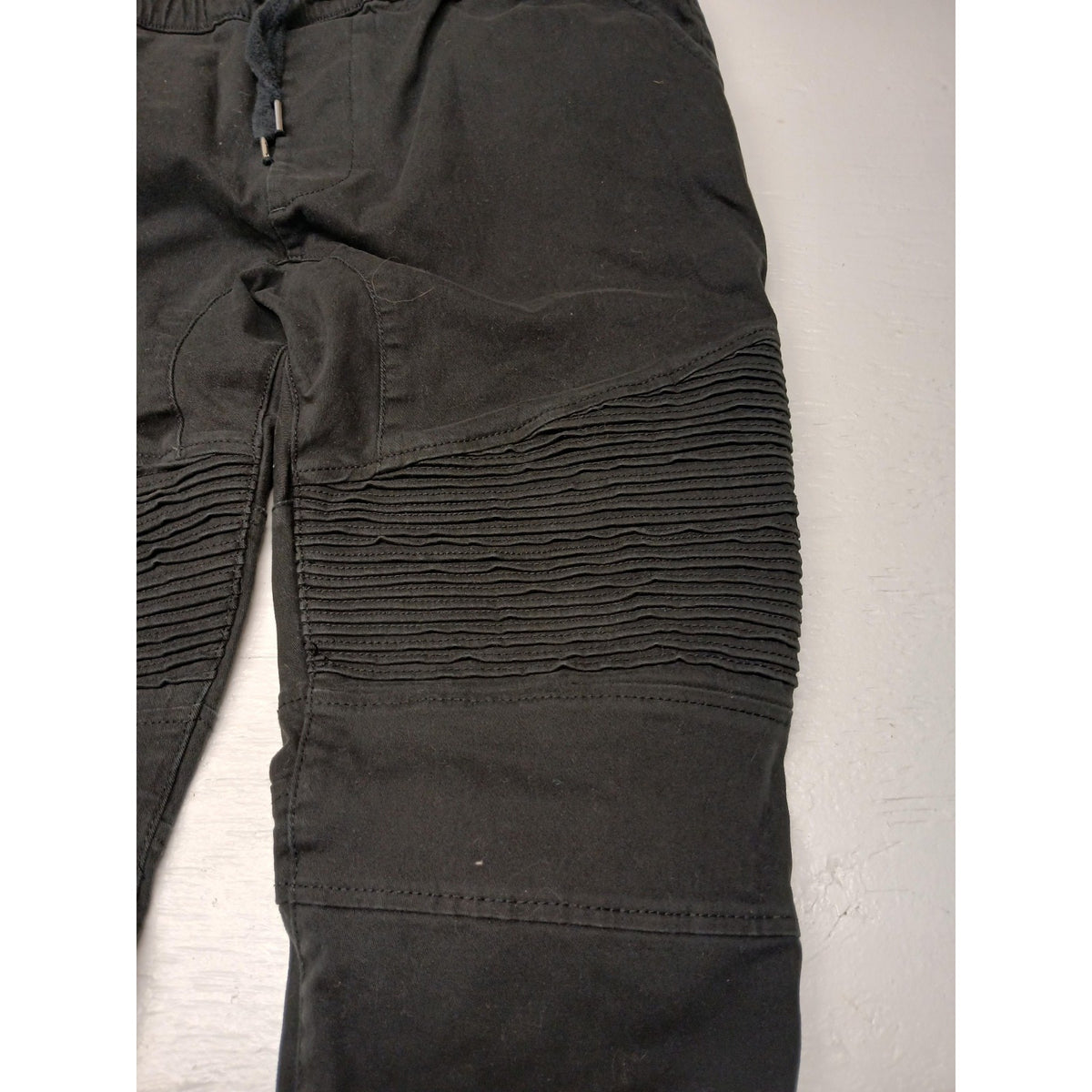 Steve's (Large) Black Skinny Ruffled Style Jeans